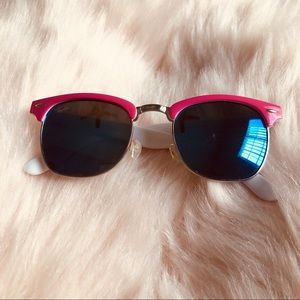 Pink Ray-Ban clubmasters
